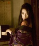 Hatsumomo (Gong Li) in Memoirs of a Geisha (photo courtesy of barefoot-duchess.blogspot.com)